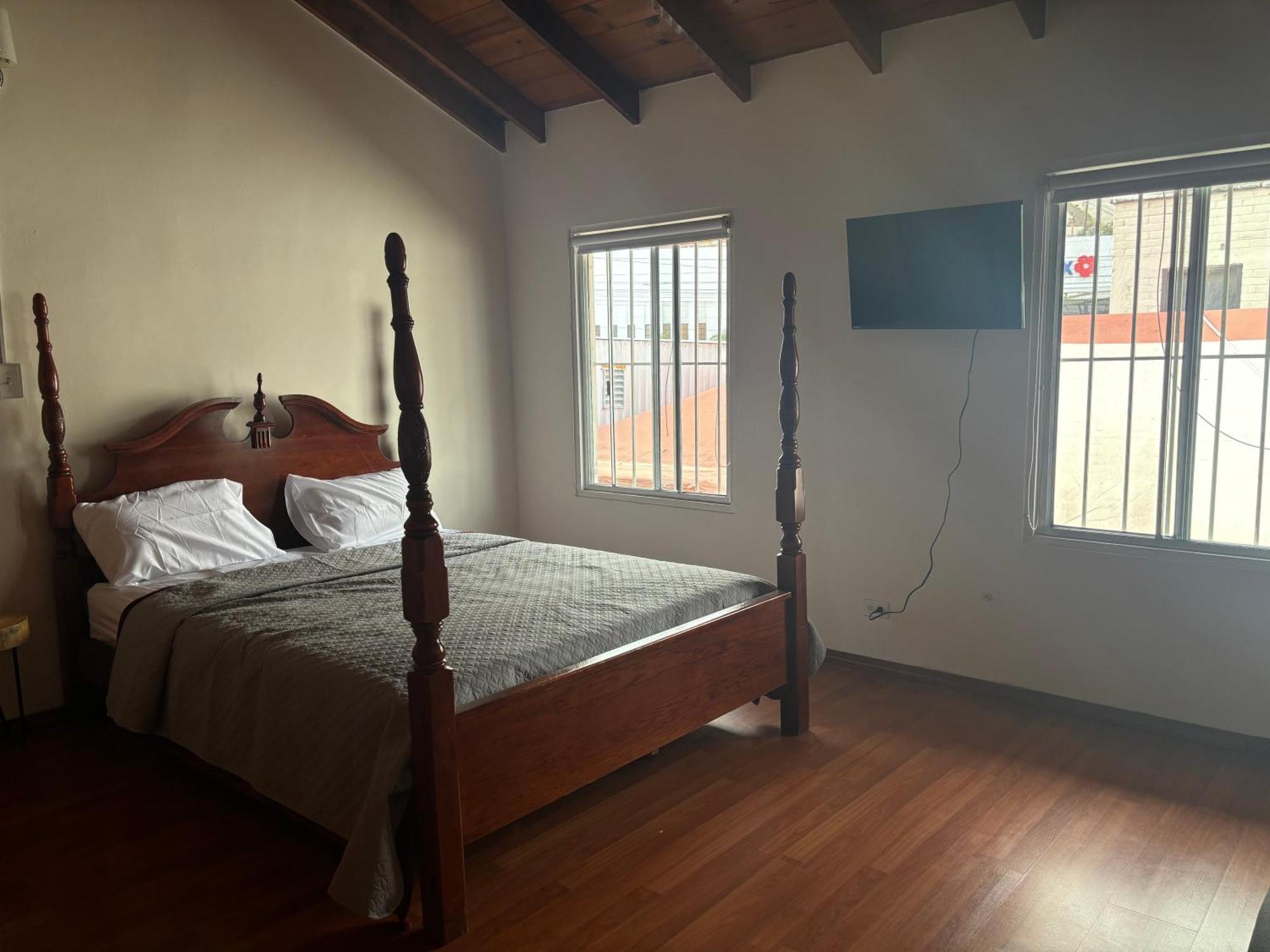 Casa Macfarland Boutique Apartment เอนเซนาดา ภายนอก รูปภาพ