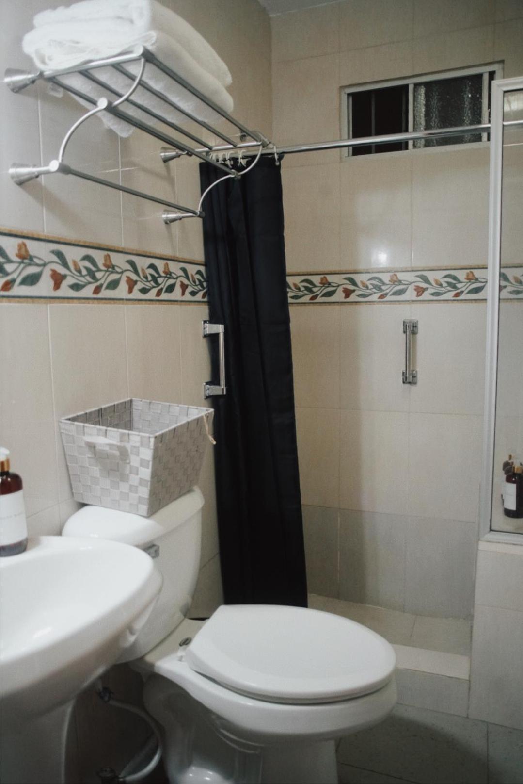Casa Macfarland Boutique Apartment เอนเซนาดา ภายนอก รูปภาพ